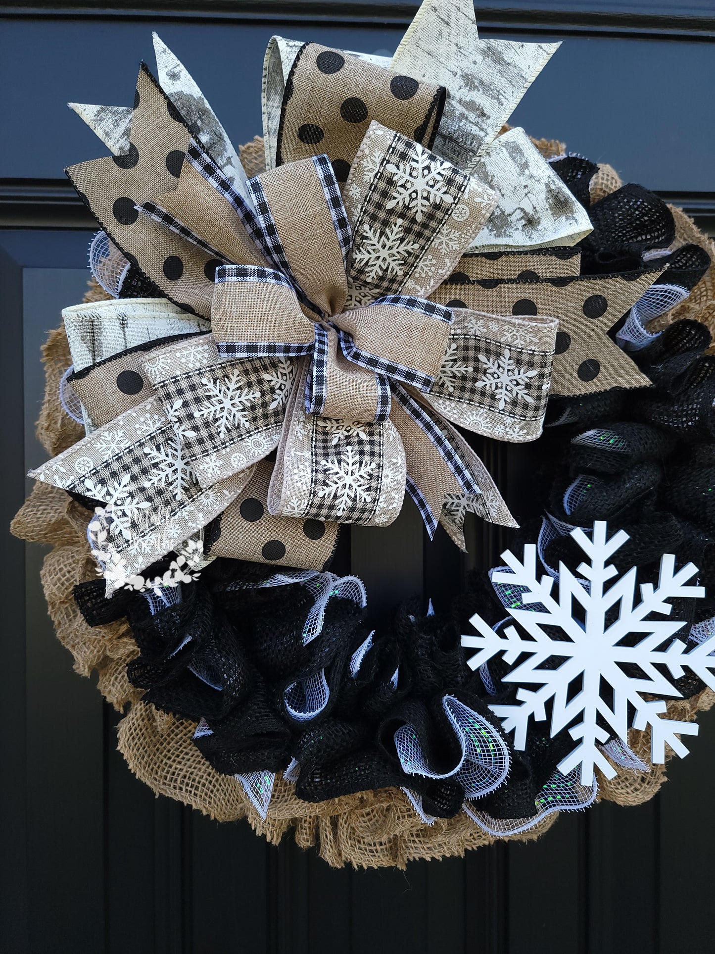 Black and white snowflake Winter wreath for front door, rustic winter wreath, snowflake decor, neutral winter decor, neutral winter wreath