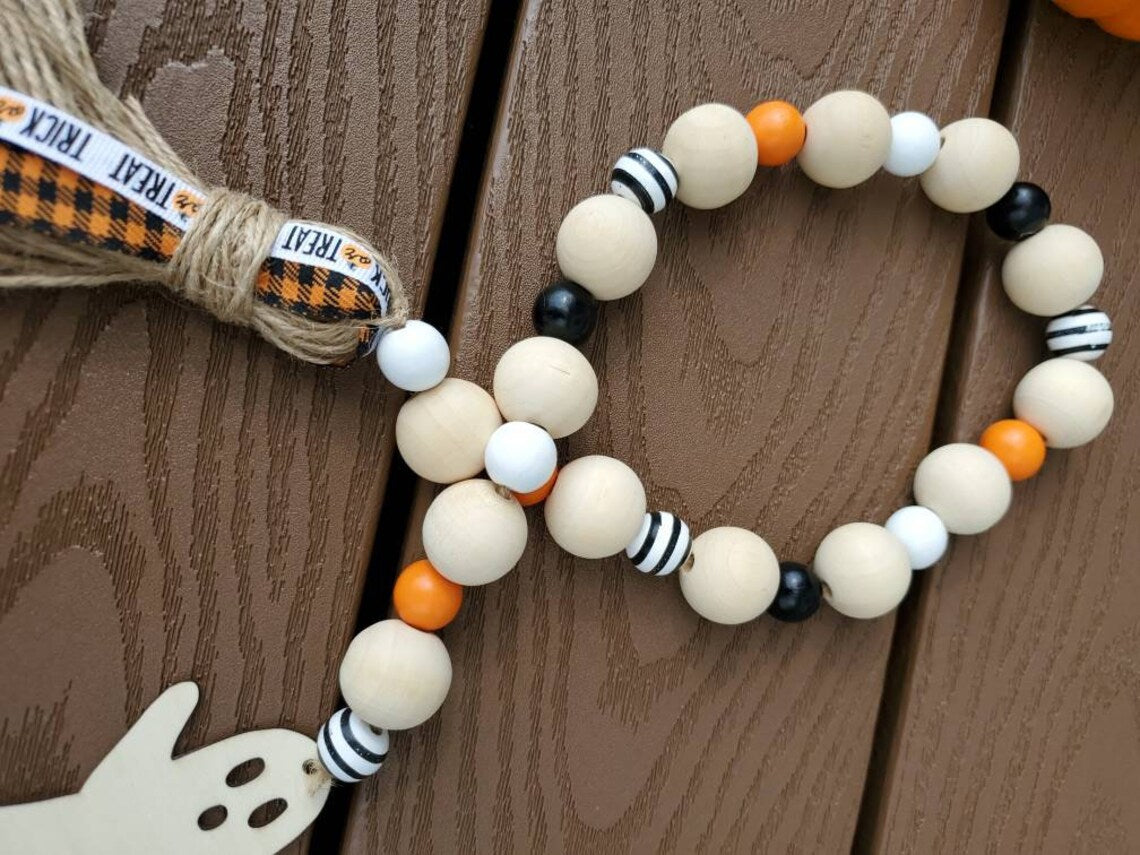 Rustic ghost Halloween wood bead garland, tiered tray decor, Halloween garland for tiered tray